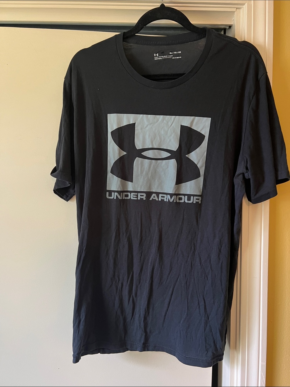 Under armour t shirt
